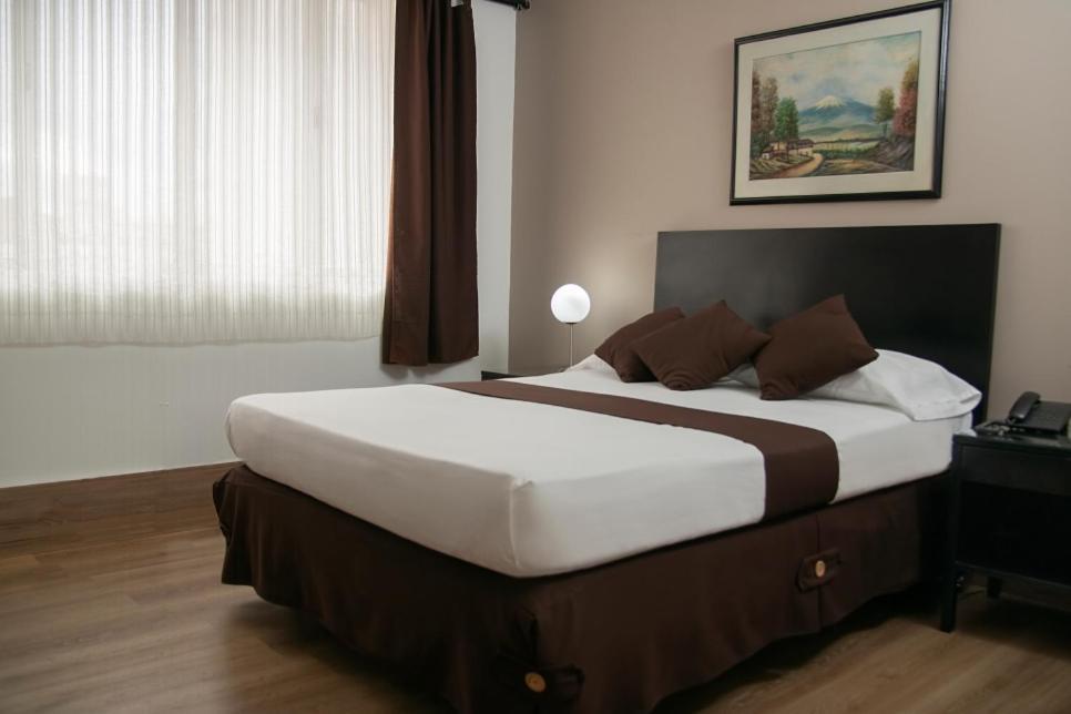קאלי Hotel Americana מראה חיצוני תמונה